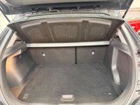 USED 2022 22 HYUNDAI KONA 64kWh Premium Auto 5dr (10.5kW Charger) 