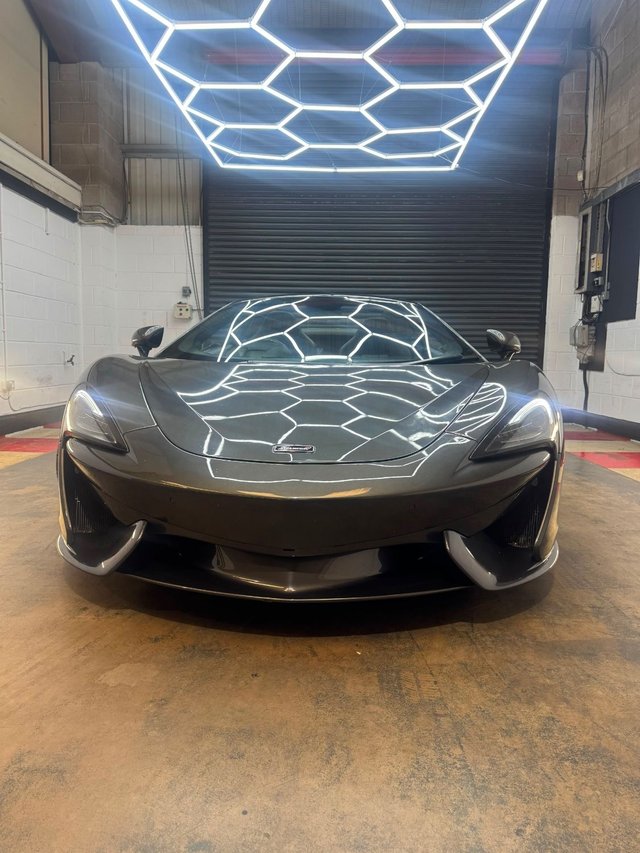 View our MCLAREN 570S