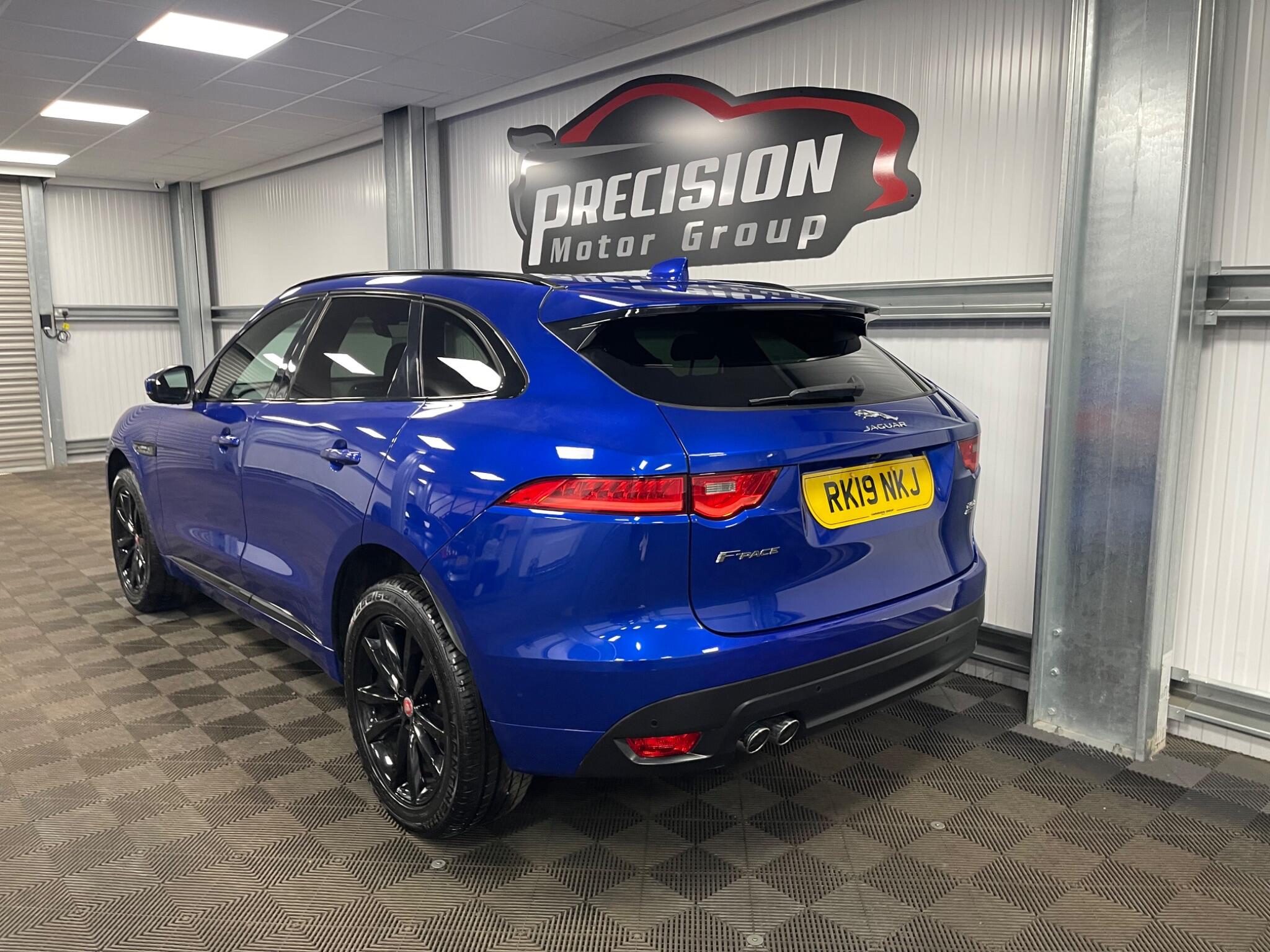 2019 Jaguar F-Pace thumbnail 14
