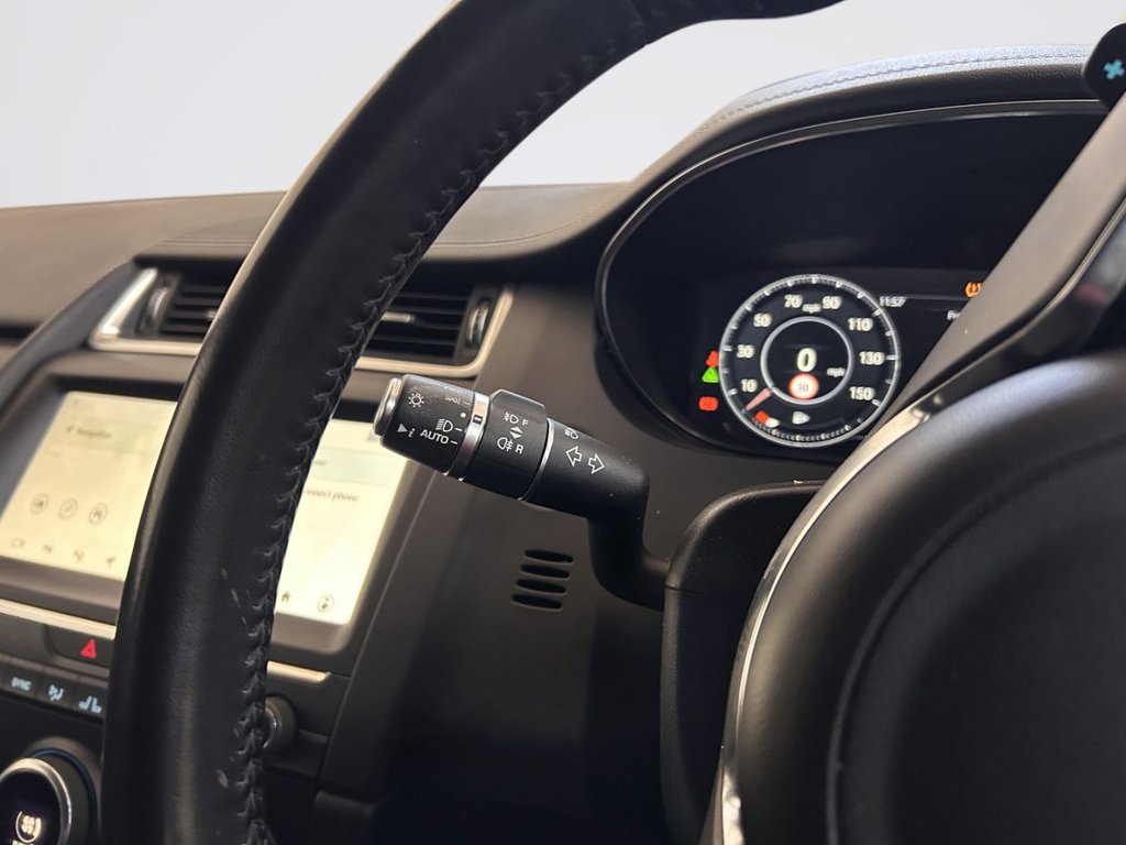 2019 Jaguar E-PACE — image 14