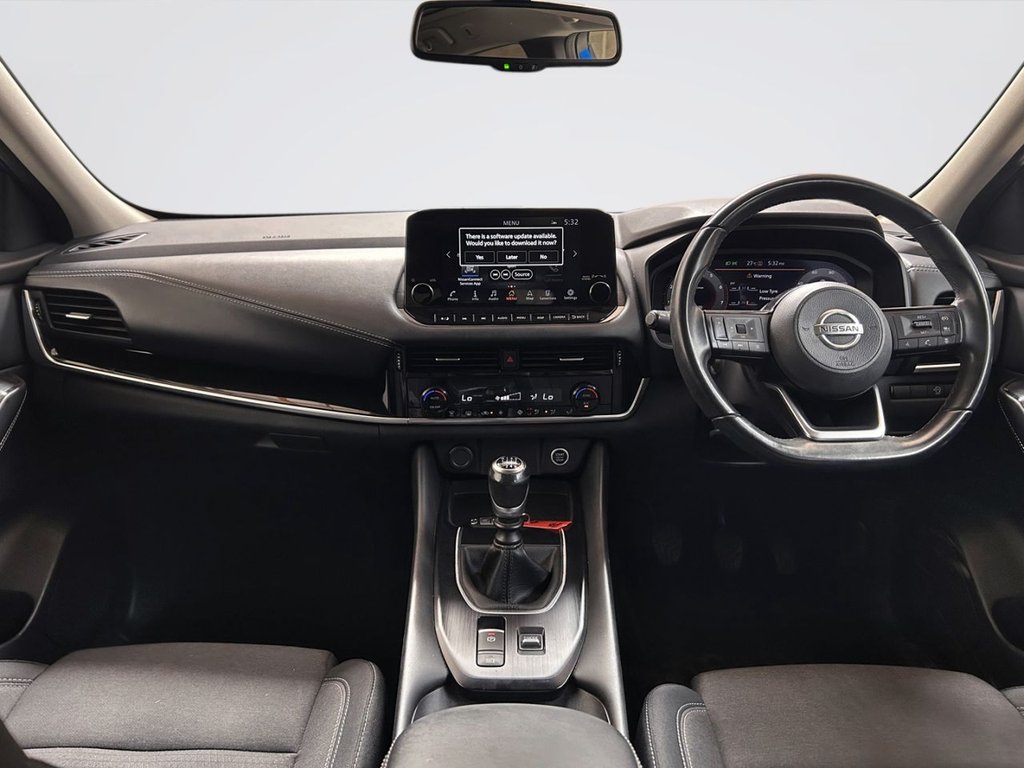 2022 Nissan Qashqai — image 2