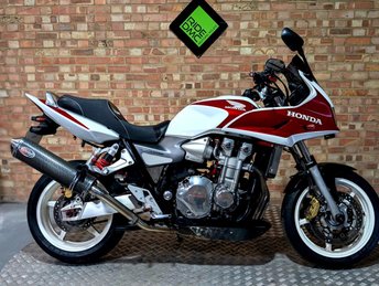 2005 HONDA CB1300 GOOD CONDITION. NICE EXTRAS. SERVICED. &pound;3795.00