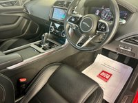 USED 2020 69 JAGUAR XE 2.0 P250i R-Dynamic SE Saloon 4dr Petrol Auto Euro 6 (s/s) (250 ps) 