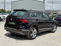 USED 2018 18 VOLKSWAGEN TIGUAN 2.0 TDI SEL SUV 5dr Diesel Manual 4Motion Euro 6 (s/s) (150 ps) ***ONE OWNER FROM NEW*** OPENING PANORAMIC ROOF***
