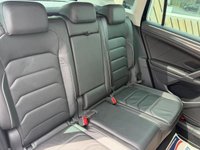 USED 2018 18 VOLKSWAGEN TIGUAN 2.0 TDI SEL SUV 5dr Diesel Manual 4Motion Euro 6 (s/s) (150 ps) ***ONE OWNER FROM NEW*** OPENING PANORAMIC ROOF***