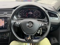 USED 2018 18 VOLKSWAGEN TIGUAN 2.0 TDI SEL SUV 5dr Diesel Manual 4Motion Euro 6 (s/s) (150 ps) ***ONE OWNER FROM NEW*** OPENING PANORAMIC ROOF***