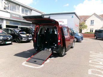 2021 71 PEUGEOT RIFTER DIESEL £13999.00