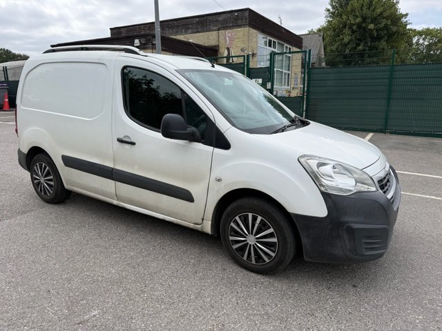 View our PEUGEOT PARTNER