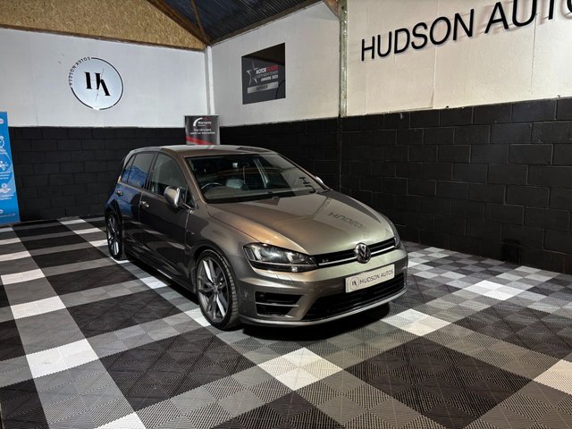 View our VOLKSWAGEN GOLF