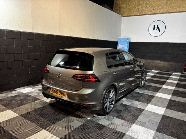 View our VOLKSWAGEN GOLF