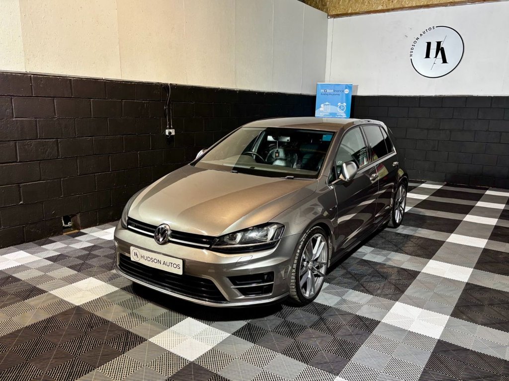 USED 2016 16 VOLKSWAGEN GOLF 2.0 TSI BlueMotion Tech R Hatchback 5dr Petrol Manual 4Motion Euro 6 (s/s) (300 ps) 