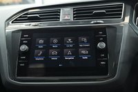 USED 2019 19 VOLKSWAGEN TIGUAN 2.0 TDI SEL SUV 5dr Diesel DSG Euro 6 (s/s) (150 ps) 12 MONTHS WARRANTY INC