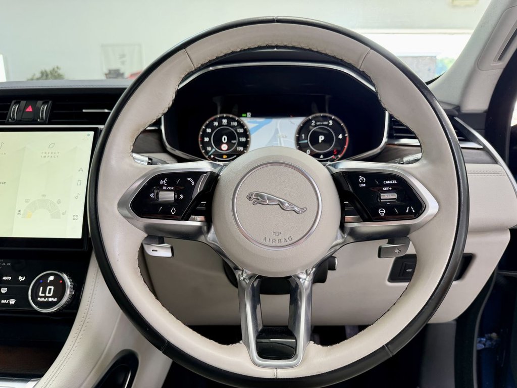 USED 2021 21 JAGUAR F-PACE 2.0 D200 MHEV SE SUV 5dr Diesel Auto AWD Euro 6 (s/s) (204 ps) 