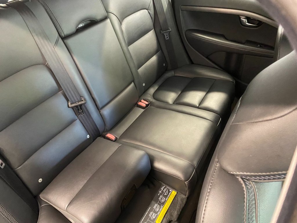 USED 2014 14 VOLVO XC70 2.4 D5 SE Lux Estate 5dr Diesel Geartronic AWD Euro 5 (215 ps) GREAT SPECIFICATION XC70