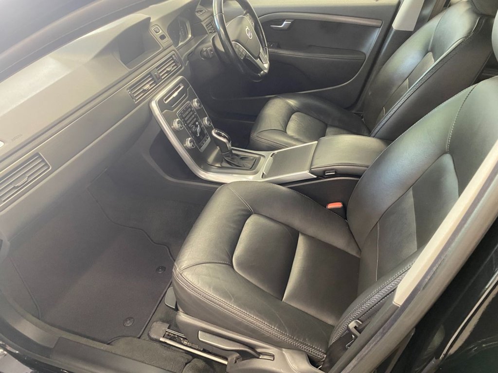USED 2014 14 VOLVO XC70 2.4 D5 SE Lux Estate 5dr Diesel Geartronic AWD Euro 5 (215 ps) GREAT SPECIFICATION XC70