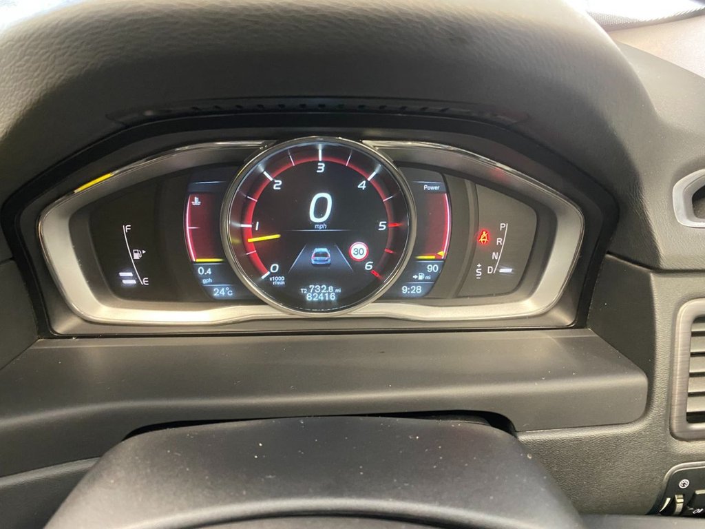USED 2014 14 VOLVO XC70 2.4 D5 SE Lux Estate 5dr Diesel Geartronic AWD Euro 5 (215 ps) GREAT SPECIFICATION XC70