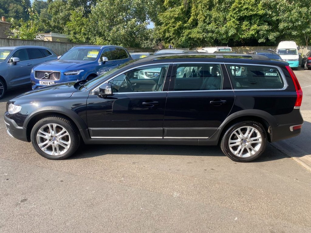 USED 2014 14 VOLVO XC70 2.4 D5 SE Lux Estate 5dr Diesel Geartronic AWD Euro 5 (215 ps) GREAT SPECIFICATION XC70