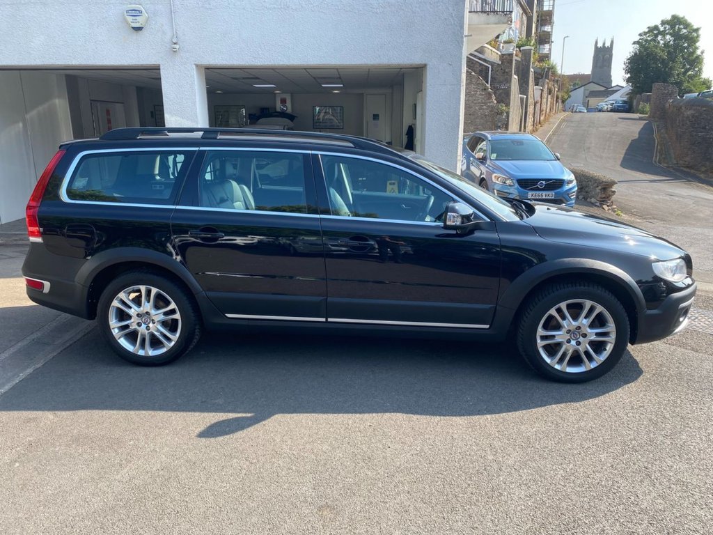 USED 2014 14 VOLVO XC70 2.4 D5 SE Lux Estate 5dr Diesel Geartronic AWD Euro 5 (215 ps) GREAT SPECIFICATION XC70