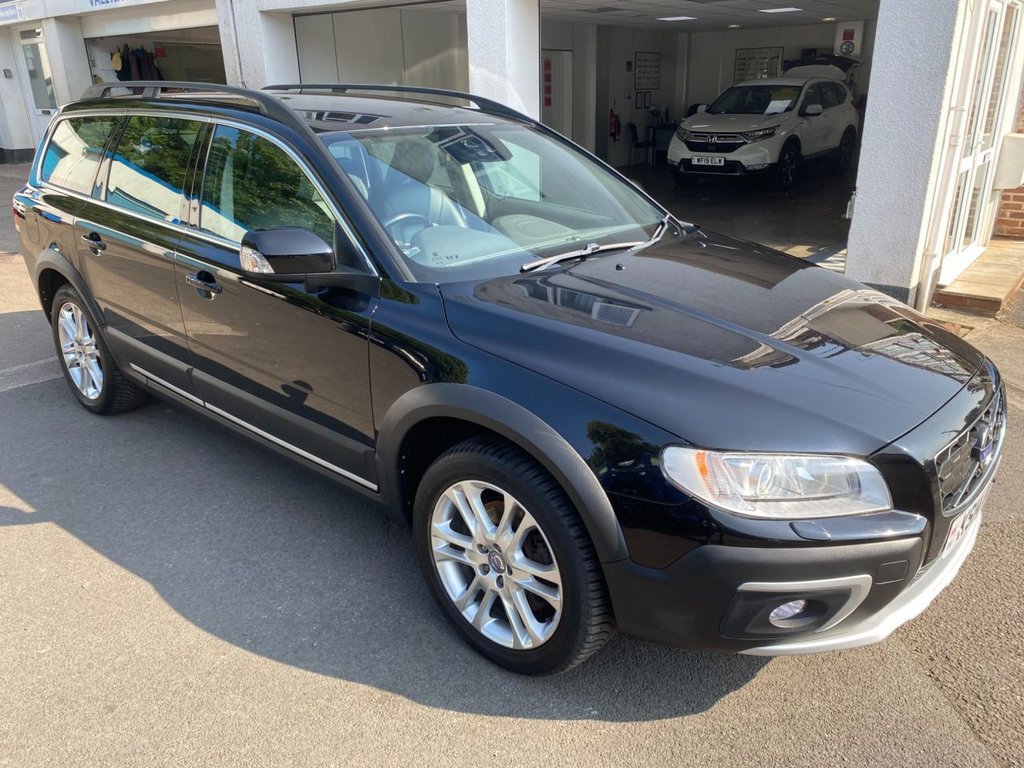 USED 2014 14 VOLVO XC70 2.4 D5 SE Lux Estate 5dr Diesel Geartronic AWD Euro 5 (215 ps) GREAT SPECIFICATION XC70
