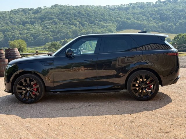 View our LAND ROVER RANGE ROVER SPORT