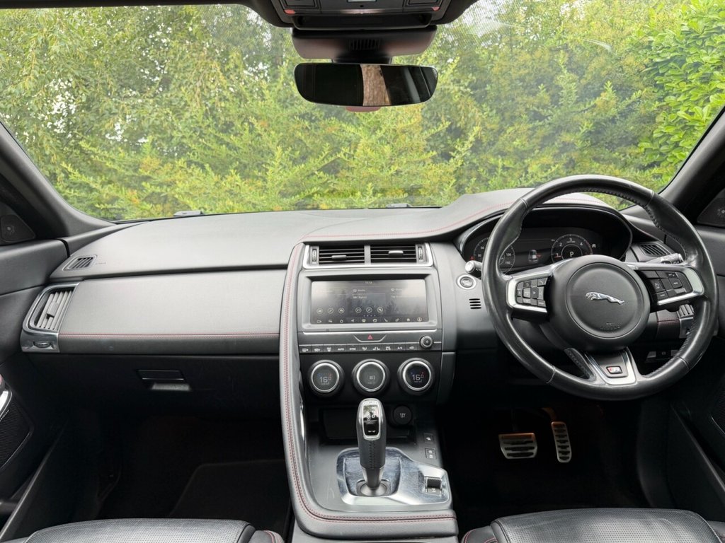 USED 2019 69 JAGUAR E-PACE 2.0 D150 Chequered Flag SUV 5dr Diesel Auto AWD Euro 6 (s/s) (150 ps) PAN ROOF, HEATED LEATHER, 2KEYS