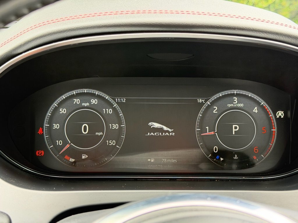 USED 2019 69 JAGUAR E-PACE 2.0 D150 Chequered Flag SUV 5dr Diesel Auto AWD Euro 6 (s/s) (150 ps) PAN ROOF, HEATED LEATHER, 2KEYS