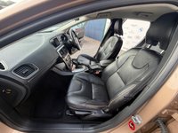 USED 2014 14 VOLVO V40 CROSS COUNTRY 1.6 T4 Lux Nav Hatchback 5dr Petrol Powershift Euro 5 (s/s) (180 ps) 