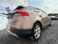 USED 2014 14 VOLVO V40 CROSS COUNTRY 1.6 T4 Lux Nav Hatchback 5dr Petrol Powershift Euro 5 (s/s) (180 ps) 
