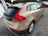 USED 2014 14 VOLVO V40 CROSS COUNTRY 1.6 T4 Lux Nav Hatchback 5dr Petrol Powershift Euro 5 (s/s) (180 ps) 