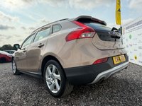 USED 2014 14 VOLVO V40 CROSS COUNTRY 1.6 T4 Lux Nav Hatchback 5dr Petrol Powershift Euro 5 (s/s) (180 ps) 