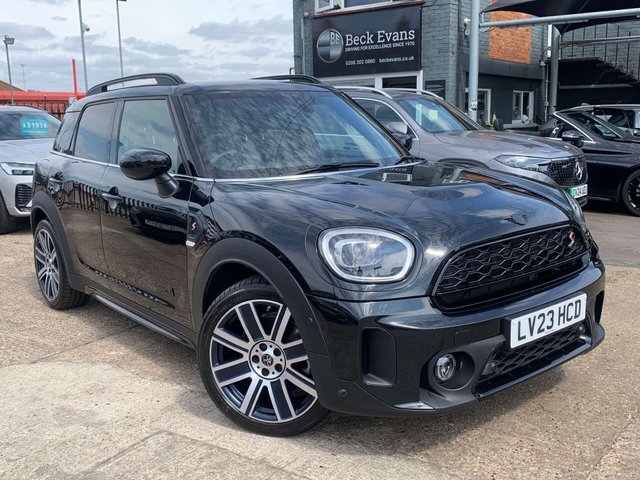 View our MINI COUNTRYMAN