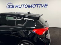 USED 2019 19 FORD FOCUS 1.0 TURBO ECOBOOST ST-LINE FIVE DOOR 125 BHP + SAT NAV + PARKING SENSORS SIX MONTH WARRANTY AUG 2027 MOT