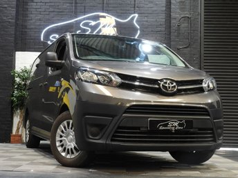 View our TOYOTA PROACE