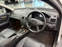 USED 2010 10 MERCEDES-BENZ C CLASS 2.1 C220 CDI BlueEfficiency Elegance Saloon 4dr Diesel Auto Euro 5 (170 ps) 