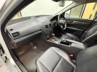 USED 2010 10 MERCEDES-BENZ C CLASS 2.1 C220 CDI BlueEfficiency Elegance Saloon 4dr Diesel Auto Euro 5 (170 ps) 