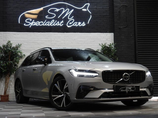 View our Volvo V90 2.0 B4 MHEV Plus Estate 5dr Diesel Hybrid Auto Euro 6 (s/s) (197 ps)