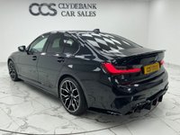 USED 2020 53 BMW 3 SERIES 2.0 320d M Sport Saloon 4dr Diesel Auto Euro 6 (s/s) (190 ps) Finished In Black Sapphire, This 3 Series Comes With Full Service History, Sun Protection Glazing, 19" M Double Spoke Alloy Wheels, Reverse Camera And 360 Degree Parking Sensors, 2 Keys, 12 Months MOT, 3 Months Warranty. Finance And Extended Warranty Available.