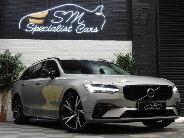 View our Volvo V90 2.0 B4 MHEV Plus Estate 5dr Diesel Hybrid Auto Euro 6 (s/s) (197 ps)