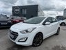 USED 2016 66 HYUNDAI I30 1.6 CRDi Blue Drive Premium Hatchback 5dr Diesel Manual Euro 6-HEATED SEATS-BLUETOOTH-CRUISE CONTROL-SATNAV-REVERSE CAMERA-AIR CONDITIONING 