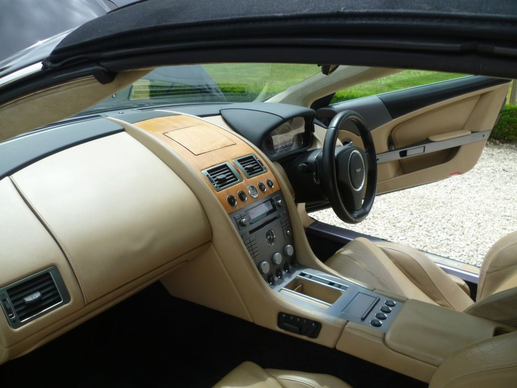 USED 2007 56 ASTON MARTIN DB9 5.9 Volante 2dr Petrol Seq (EU4) (394 g/km, 450 bhp) 