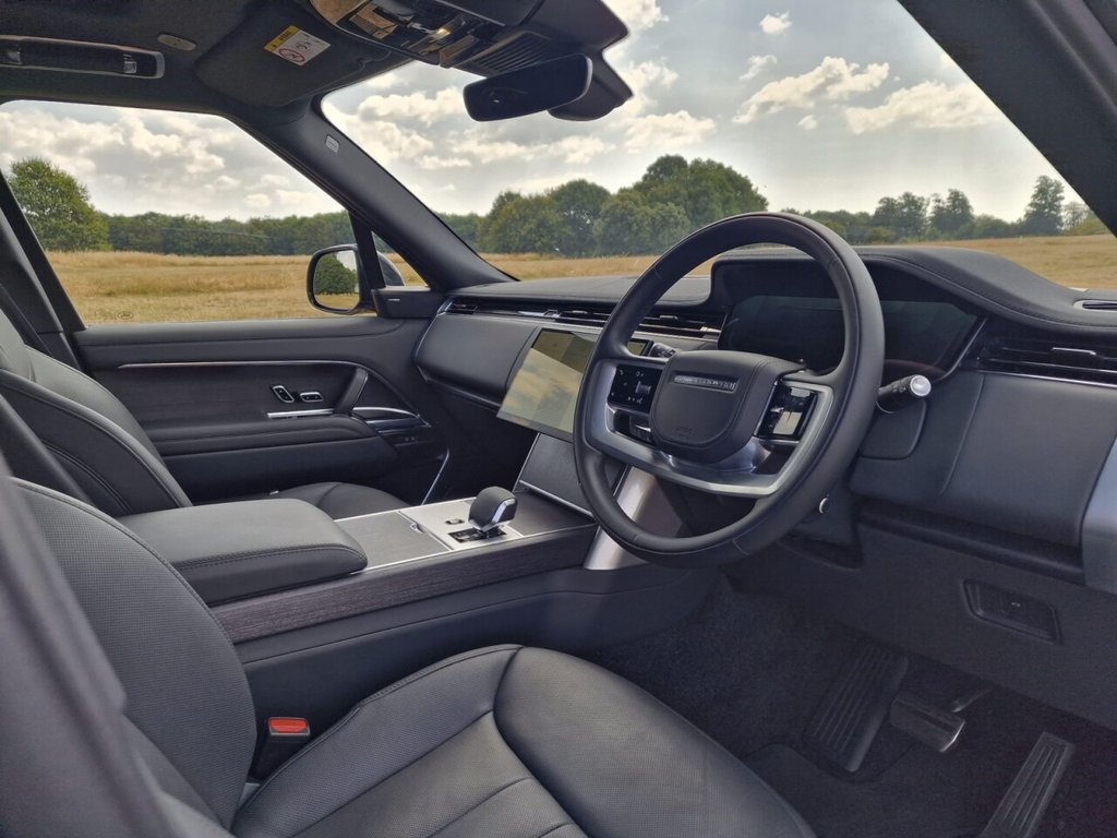 USED 2024 74 LAND ROVER RANGE ROVER 3.0 D300 MHEV SE SUV 5dr Diesel Auto 4WD Euro 6 (s/s) (300 ps) FINANCE AVAILABLE