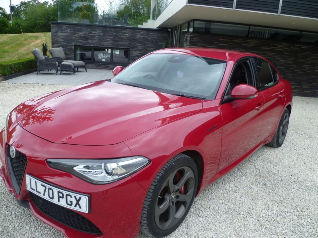 USED 2021 70 ALFA ROMEO GIULIA 2.0T Veloce Saloon 4dr Petrol GPF Auto Euro 6 (s/s) (280 ps) 