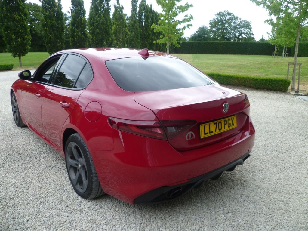 USED 2021 70 ALFA ROMEO GIULIA 2.0T Veloce Saloon 4dr Petrol GPF Auto Euro 6 (s/s) (280 ps) 