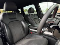 USED 2020 F AUDI Q7 3.0 TFSIe V6 55 S line SUV 5dr Petrol Plug-in Hybrid Tiptronic quattro Euro 6 (s/s) 14.1kWh (381 ps) 