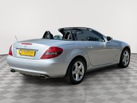USED 2010 10 MERCEDES-BENZ SLK 1.8 SLK200K Convertible 2dr Petrol Tiptronic Euro 4 (184 ps) Apple CarPlay, Parking Sensors