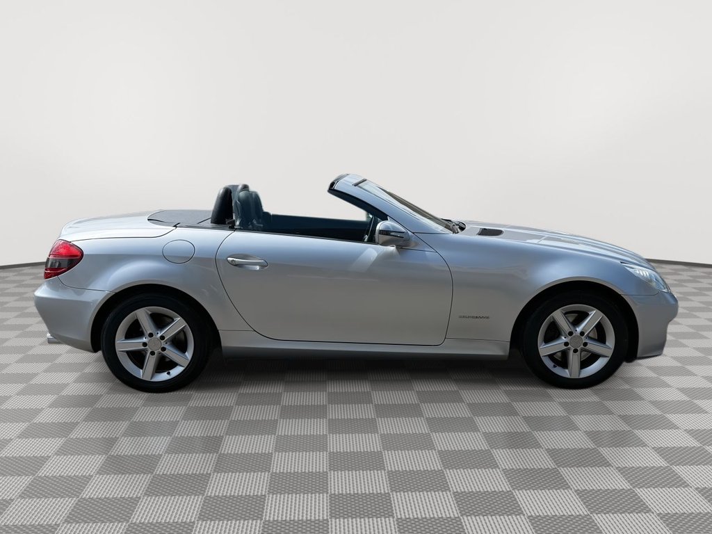 USED 2010 10 MERCEDES-BENZ SLK 1.8 SLK200K Convertible 2dr Petrol Tiptronic Euro 4 (184 ps) Apple CarPlay, Parking Sensors