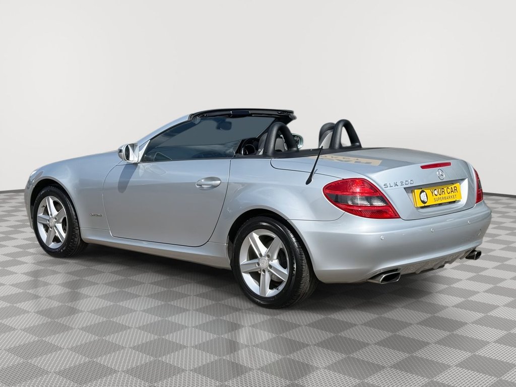 USED 2010 10 MERCEDES-BENZ SLK 1.8 SLK200K Convertible 2dr Petrol Tiptronic Euro 4 (184 ps) Apple CarPlay, Parking Sensors