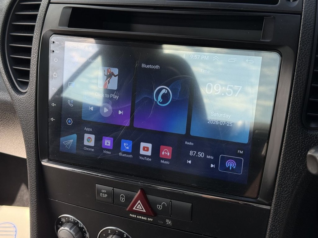 USED 2010 10 MERCEDES-BENZ SLK 1.8 SLK200K Convertible 2dr Petrol Tiptronic Euro 4 (184 ps) Apple CarPlay, Parking Sensors