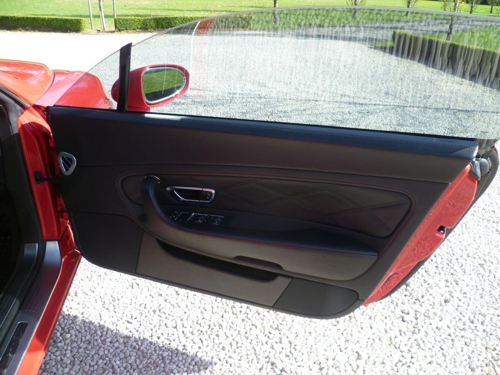 USED 2007 57 BENTLEY CONTINENTAL 6.0 W12 GT Speed Coupe 2dr Petrol Automatic (396 g/km, 600 bhp) 