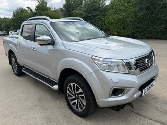 2016 NISSAN NAVARA